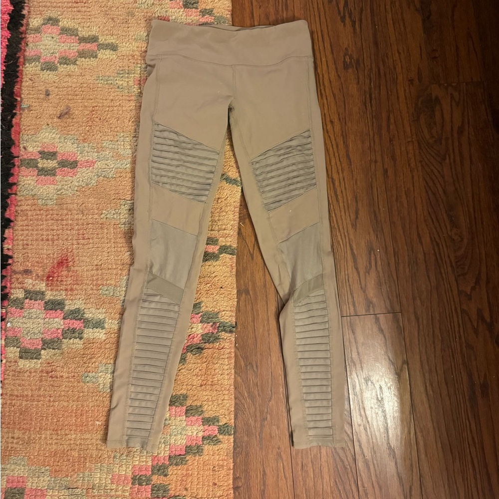 Alo Moto leggings